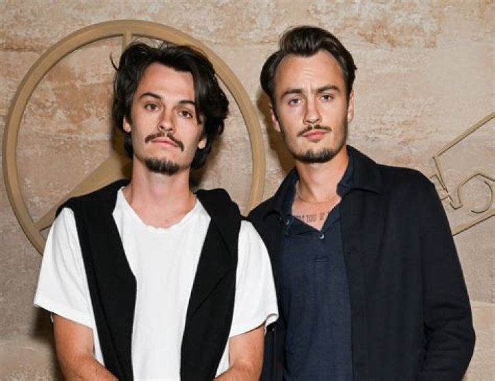 Brandon Thomas Lee, Dylan Jagger Lee ·
