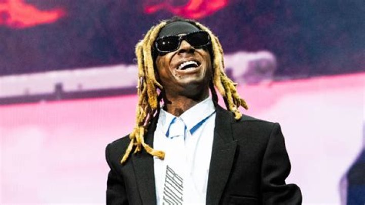 Lil Wayne Promising to Pi** InMark Cubans M