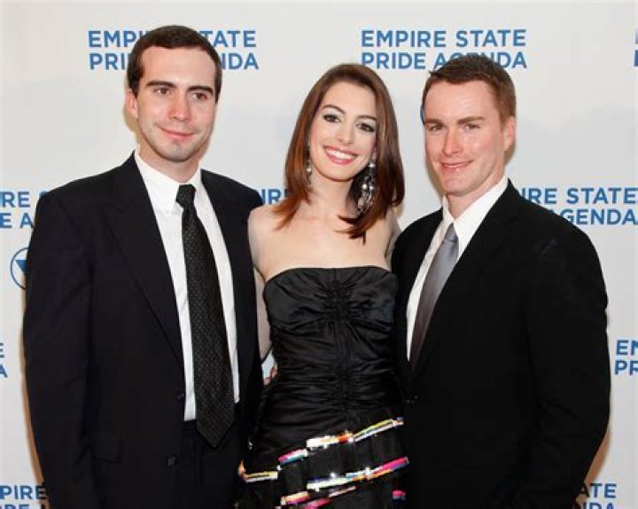 Michael Hathaway, Thomas Hathaway ·