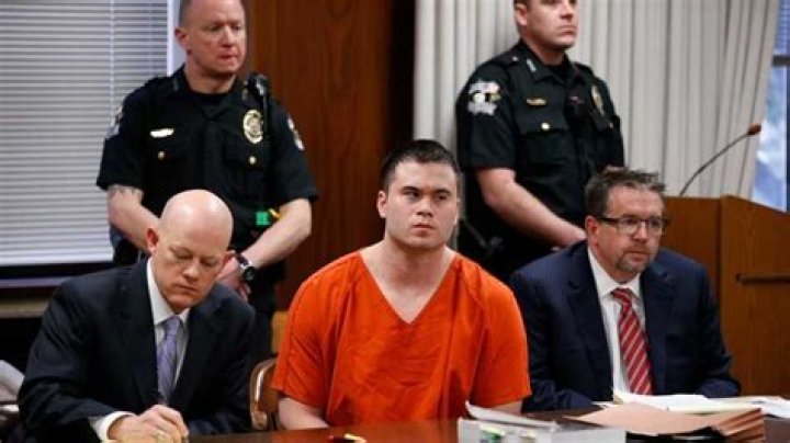 Officer Daniel Holtzclaw's Wife And The Heartbreaking Aftermath