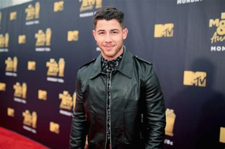 PicoVlog | Nick Jonas Net Worth