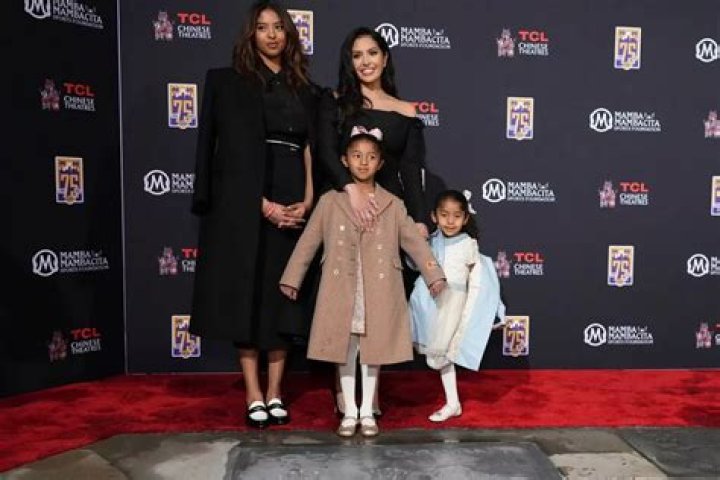 Vanessa Bryant Net Worth Was Awarded $75 million And Three Houses In Divorce Settlement |